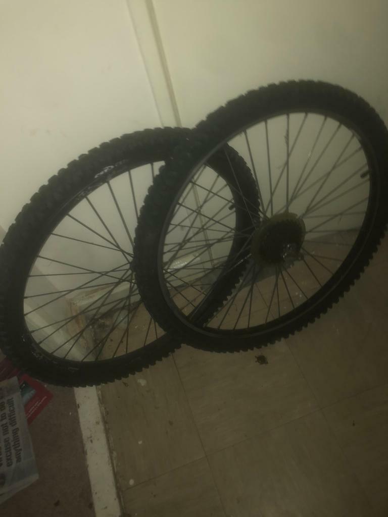 26 inch back wheel mountain bike